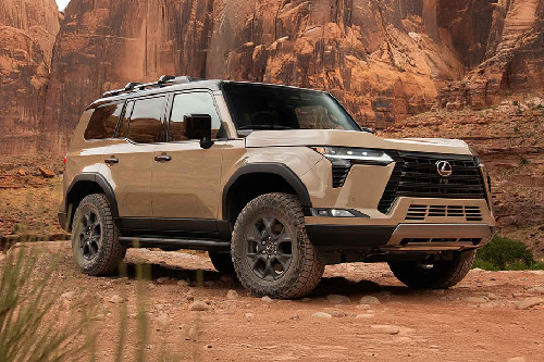 Lexus GX Front Medium View