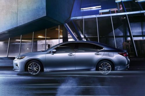 ES (2015-2018) Side view