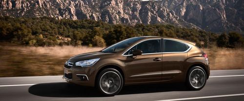 Citroen DS4 Front Side View