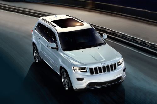 Grand Cherokee Medium Angle Front View