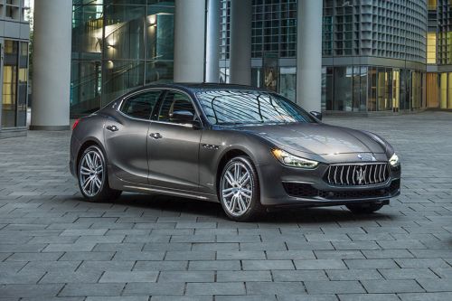 Maserati Ghibli Front Cross Side View