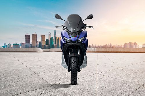 Aprilia SR GT 200 Front View Full Image