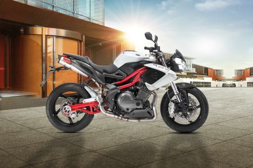 Benelli TNT 899 Right Side Viewfull Image