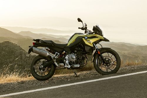 BMW F 750 GS Right Side Viewfull Image