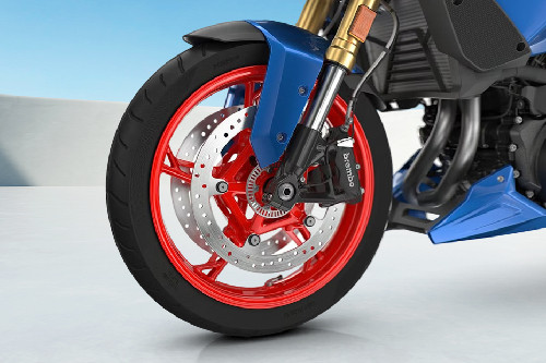 BMW F 900 XR Front Tyre