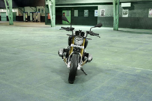 BMW R 12 NineT Front View Full Image