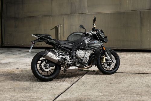 BMW S 1000 R Back Side View