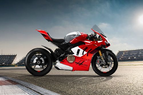Ducati Panigale V4R Right Side Viewfull Image