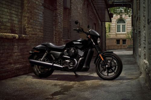 Harley-Davidson Street 750 Slant Rear View Full Image