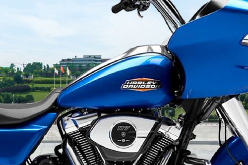 Harley-Davidson Road Glide Fuel Tank View