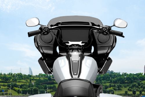 Harley-Davidson Road Glide Handle Bar View