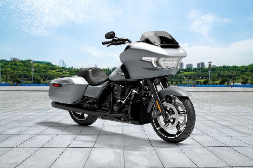 Harley-Davidson Road Glide Slant Rear View Full Image