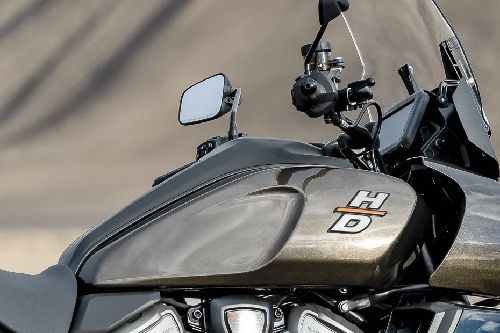 Harley-Davidson Pan America 1250 Fuel Tank View