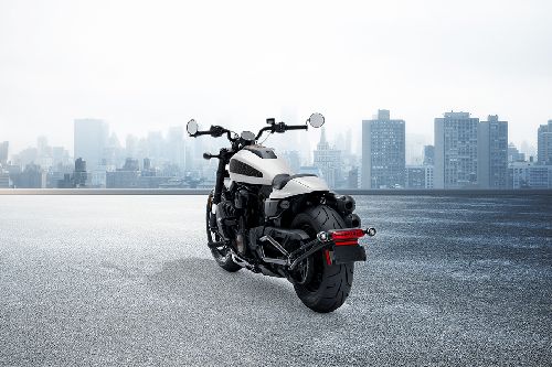 Harley-Davidson Sportster S Slant Back Side View Right