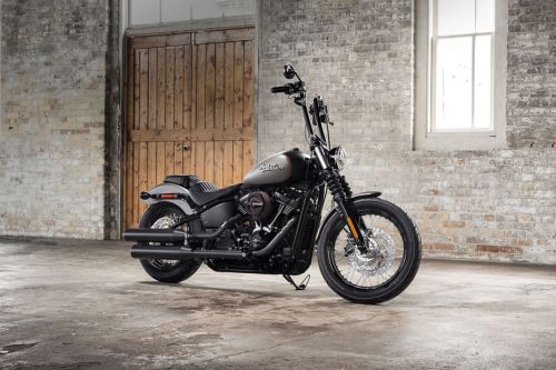 Harley-Davidson Street Bob Slant Rear View Full Image