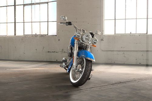 Harley-Davidson Deluxe Front View Full Image