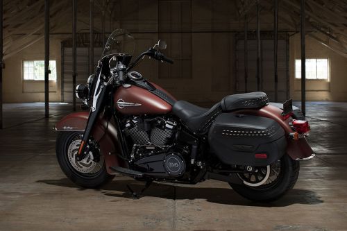 Harley-Davidson Heritage Classic Slant Back Side View Right