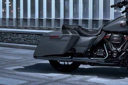 Harley-Davidson CVO Road Glide Storage Box View