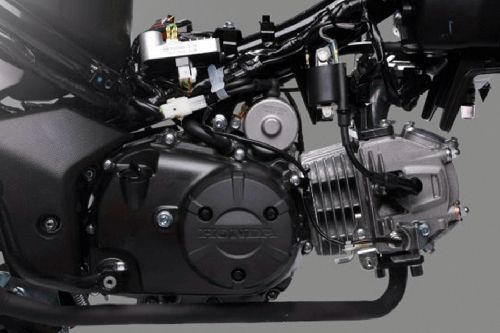 Honda Dash 125 Engine View