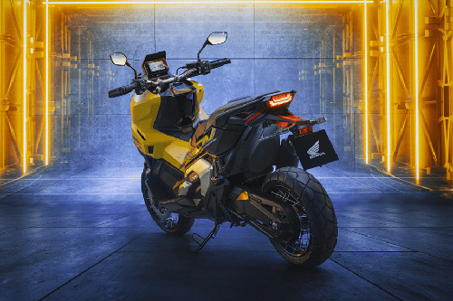 Honda X-ADV Slant Back Side View Right