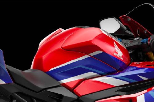Honda CBR250RR Fuel Tank View