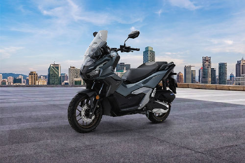Honda ADV160 Slant Front View Full Image