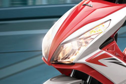 Honda Air Blade Head Light View