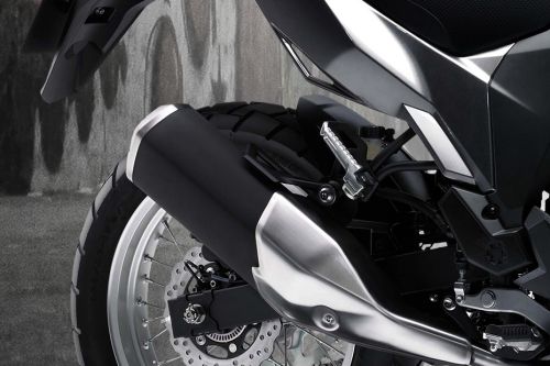 Kawasaki Versys-X 250 Exhaust View