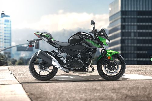 Kawasaki Z 400 Right Side Viewfull Image
