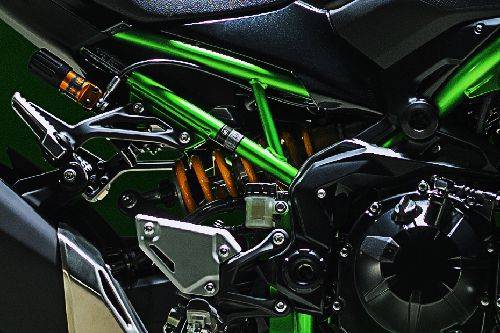 Kawasaki Releases The 2023 Z900 And Z900 SE In Malaysia