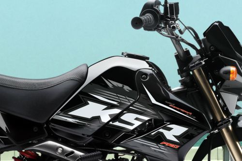 Kawasaki KSR PRO Fuel Tank View