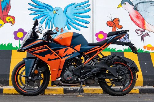 KTM RC 390 Left Side View Full Image
