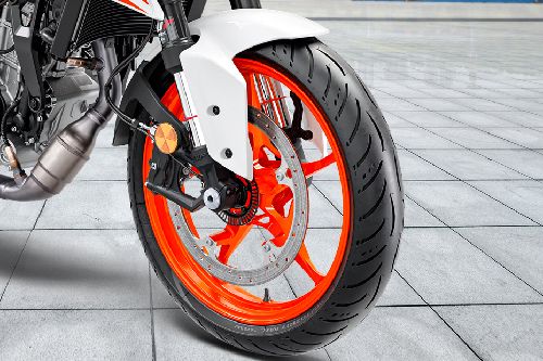 KTM 250 Duke Front Tyre View