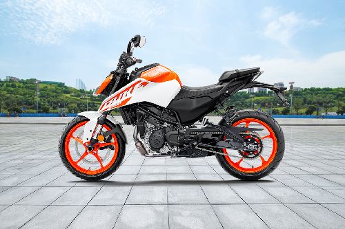 KTM 250 Duke Left Side View Full Image