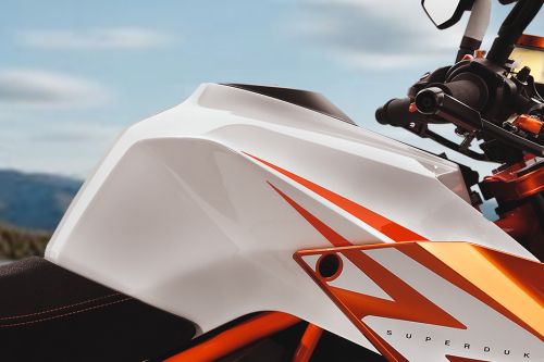 KTM 1290 Super Duke R Special Edition Fuel Tank View