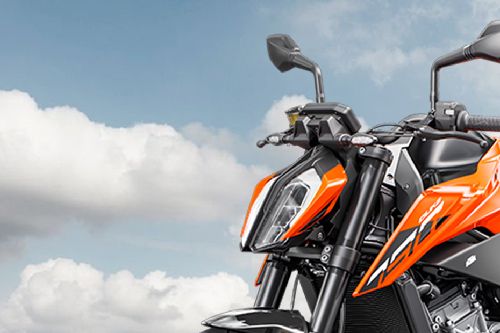 KTM Duke 790 Head Light View
