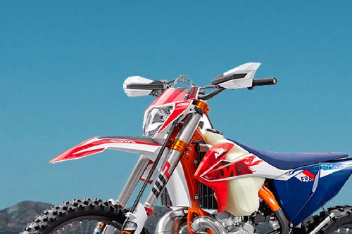 KTM 250 EXC TPI Six Days Head Light View