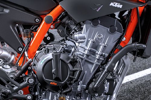 KTM 890 Duke R Engine View
