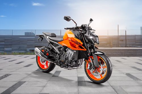 KTM 990 Duke Slant Rear View Full Image