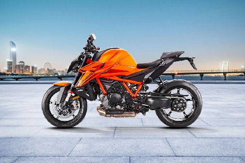 KTM 1390 Super Duke R Left Side View Full Image