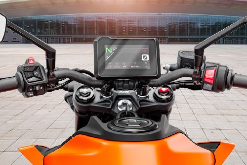 KTM 390 Duke Console View