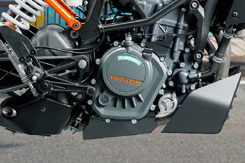 KTM Duke 200 Engine View