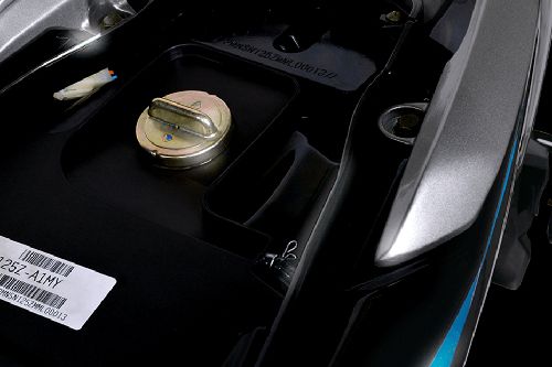 Modenas Karisma 125S Fuel Tank View