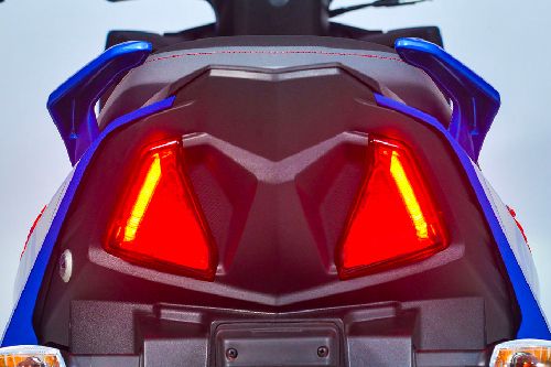 Suzuki Avenis 125 Tail Light View