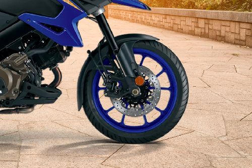 Suzuki V-Strom 1050 Front Tyre View