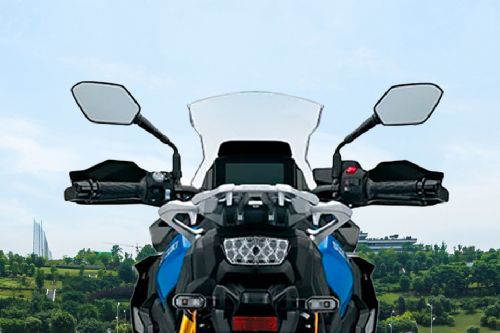 Suzuki GSX-S1000GX Handle Bar View