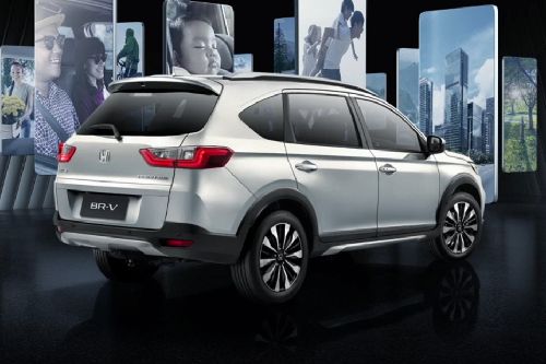 BR-V 2024 Rear angle view