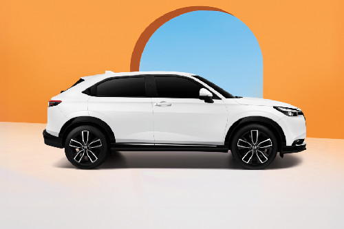 HR-V Medium Angle Front View