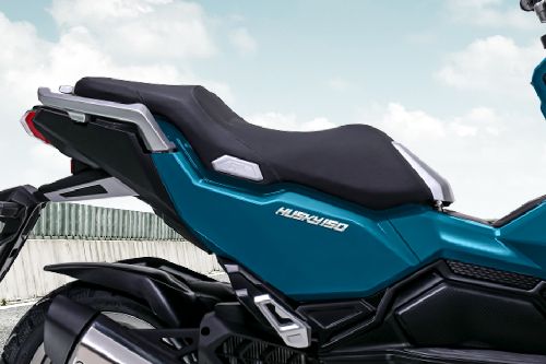 Sym Husky 150 Rider Seat View