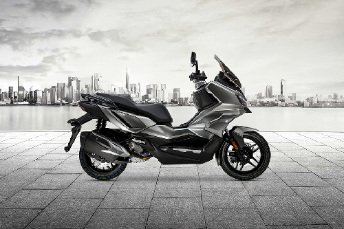 Sym Husky 300 Right Side Viewfull Image